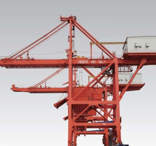 XCMG — Descarregador de navio com garra tipo ponte
